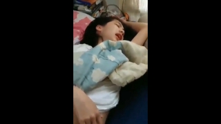 Bokep indo ngewe kakak cantik yang lagi tidur